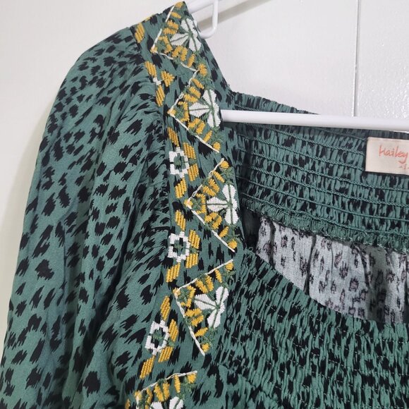 Hailey & Co Women's Small Peasant Blouse Top Animal Print Embroidery - Picture 4 of 10